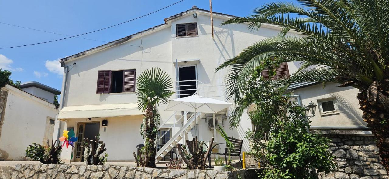 Salyna "Rooms Bela" Ičići Εξωτερικό φωτογραφία